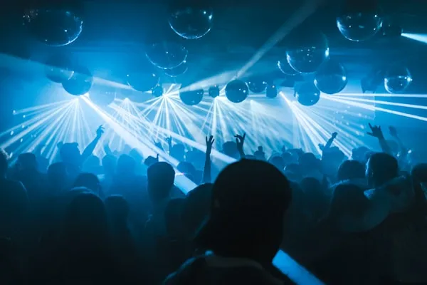 imgi_6_photo-1630395822970-acd6a691d97e